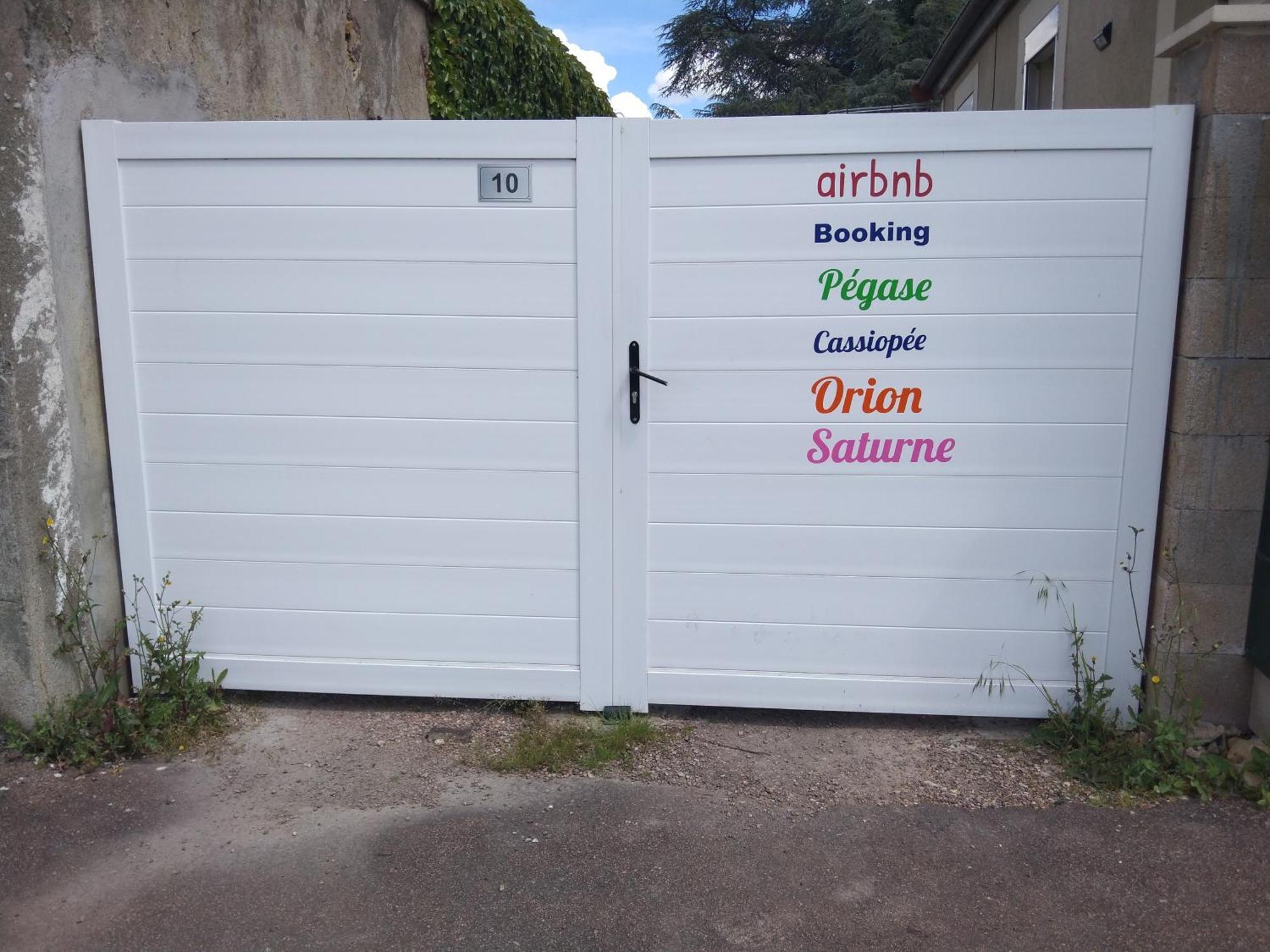 Saturne Fourchambault Exterior foto