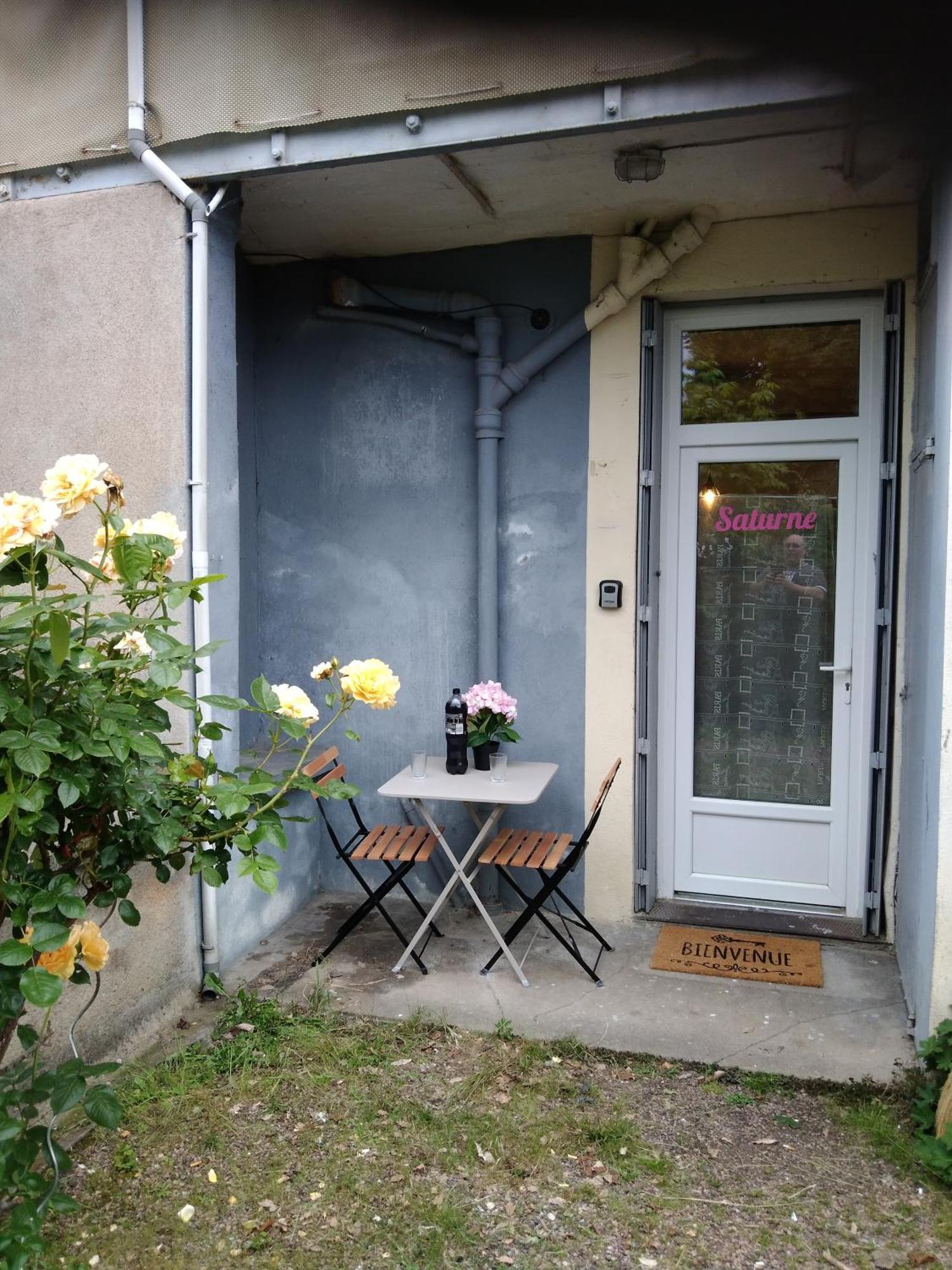 Saturne Fourchambault Exterior foto